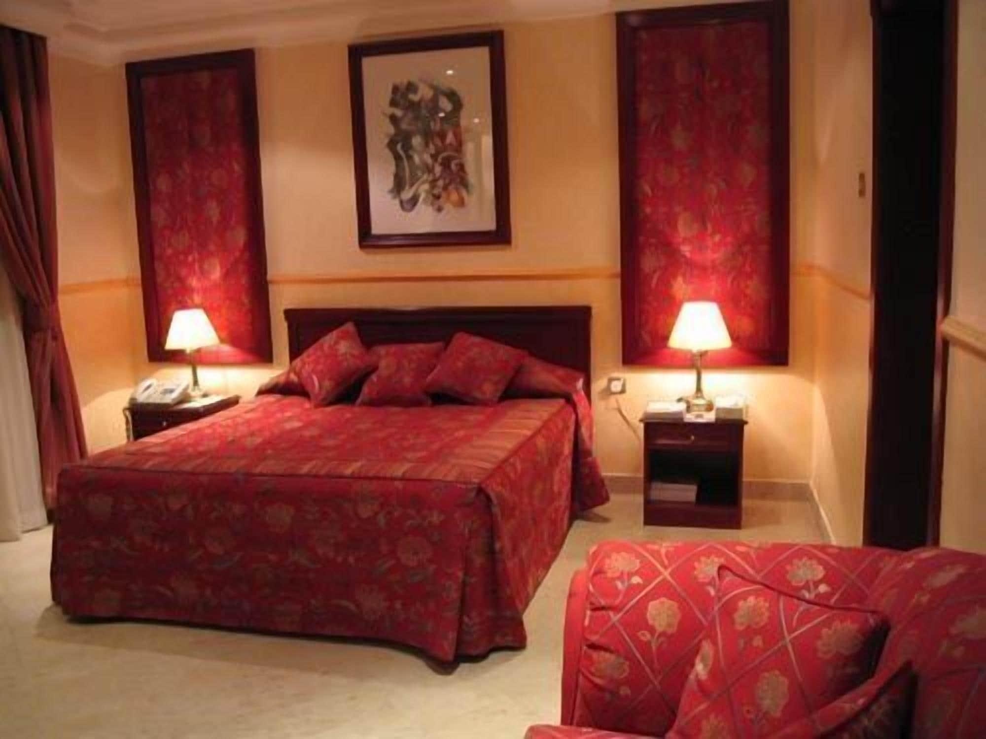 Al Bustan Hotel Доха Екстериор снимка