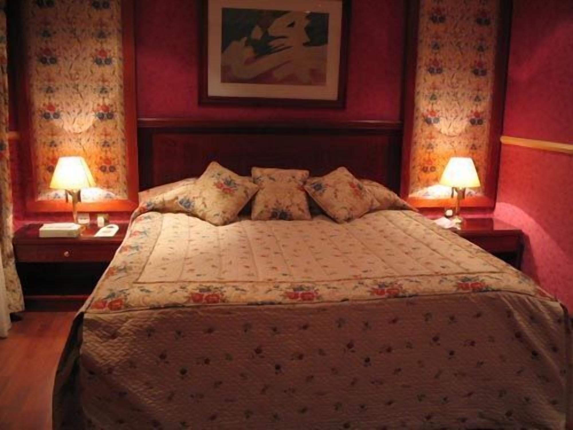 Al Bustan Hotel Доха Екстериор снимка