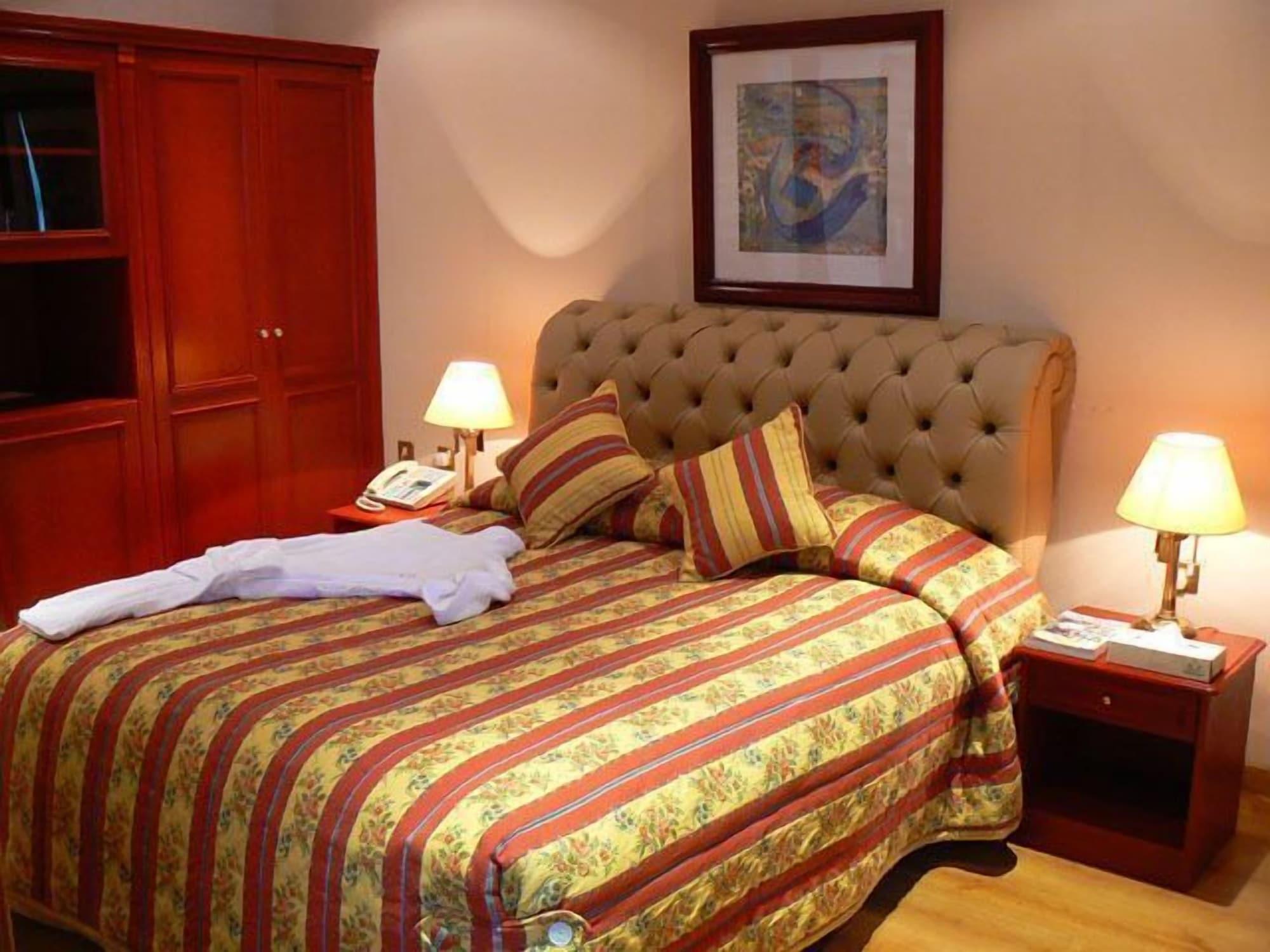 Al Bustan Hotel Доха Екстериор снимка