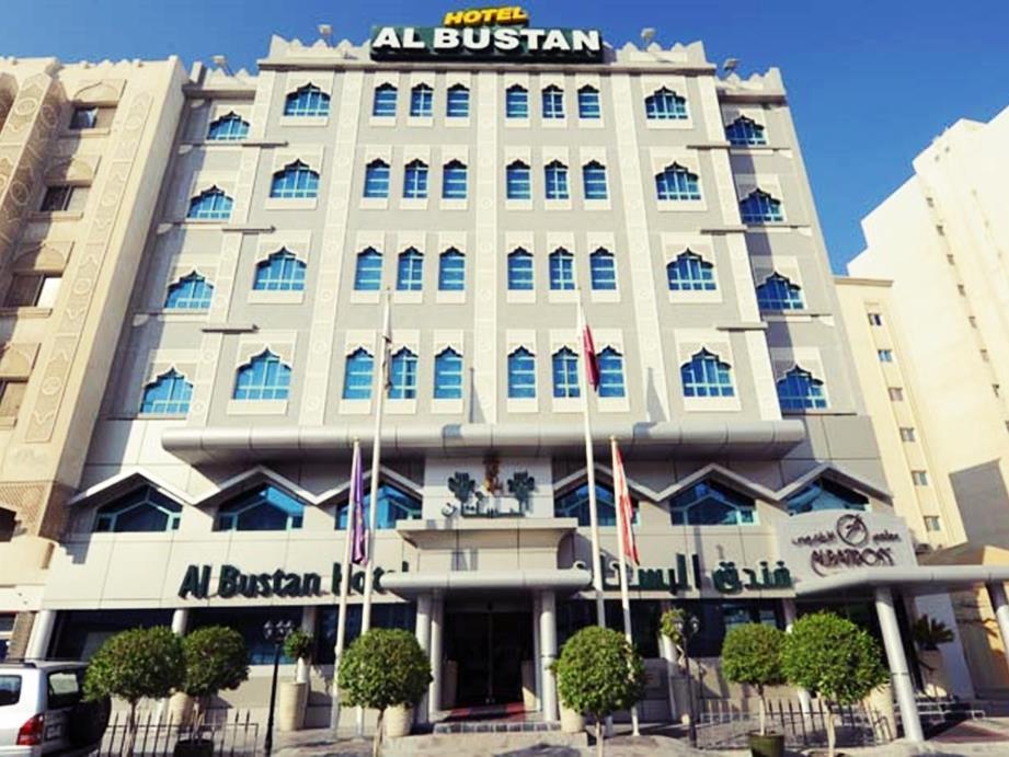 Al Bustan Hotel Доха Екстериор снимка